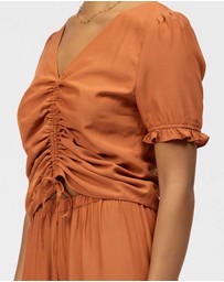bul - Reuna Top
