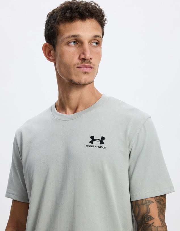 Under Armour - UA Logo Emb Heavyweight SS T-Shirt
