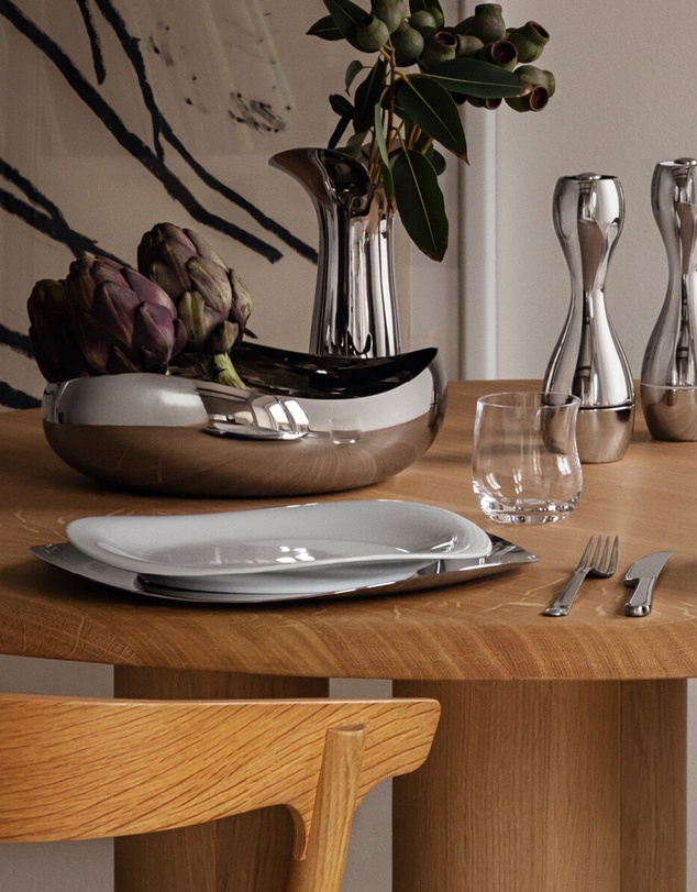Georg Jensen - Cobra Serving Bowl Large