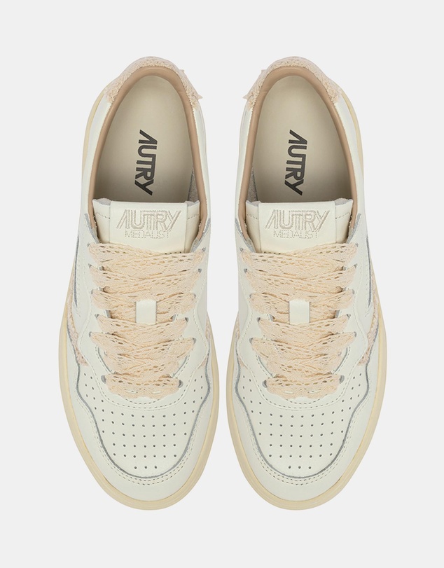 Autry - Medalist Low Sneakers - Women's