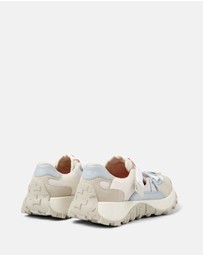 Camper - Trainers Drift Trail