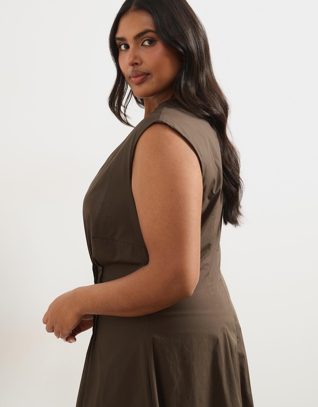 Atmos&Here Curvy - Lara Pintuck Midi Dress