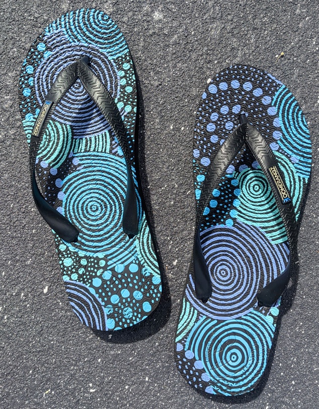 Boomerangz Footwear - Men's Saltwater Dreamtime Thongs 01 with arch support and 2 x interchangeable straps