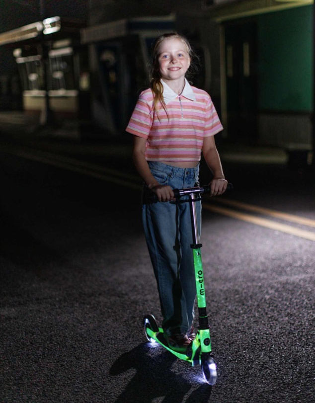 Micro Scooters - Micro Sprite Art Collection 2 Wheel Folding Scooter with LED wheels
