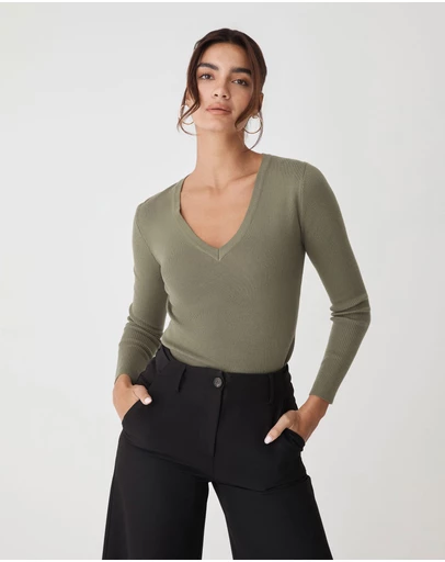 Forcast - Vicky V-Neck Knit