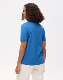 Superdry - Essential Logo Embroidered Tee