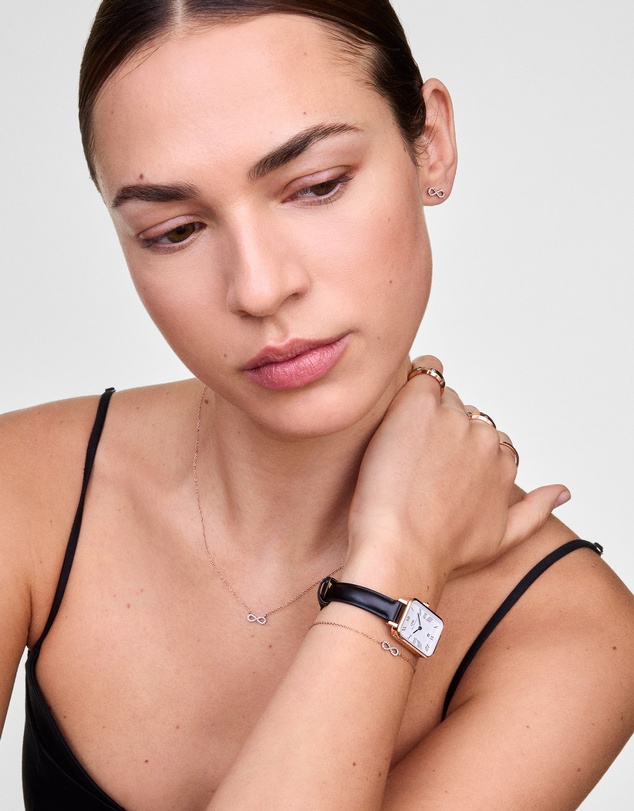 Daniel Wellington - Quadro Roman Numerals Date Sheffield RG