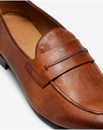 Calibre - Vintage Leather Loafer