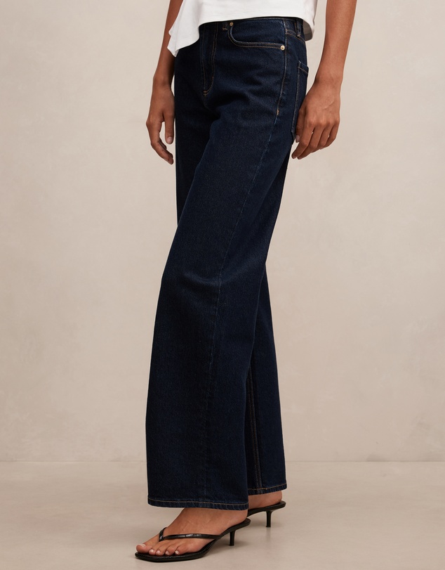 Forever New - Nicki Mid Rise Straight Leg Jeans