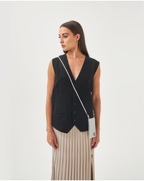 LOUVE COLLECTION - Clear Phone Case + Pearl Crossbody Chain