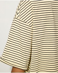 Dazie - Serve Stripe T-Shirt