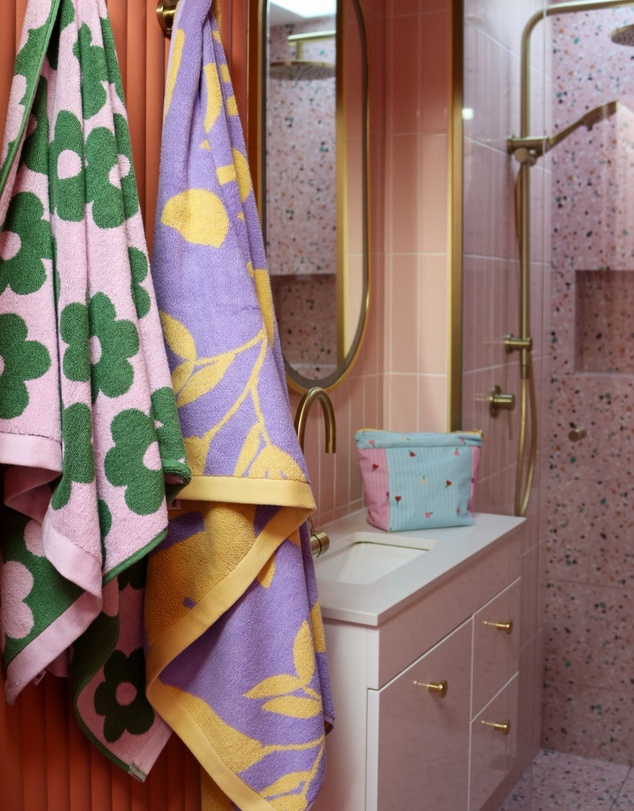 Mosey Me - Floral Dreams Towel Sheet