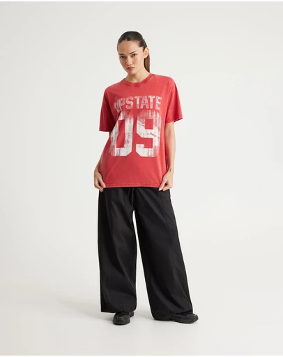 Upstate - Thrive T-Shirt - Crimson Sport/Snow Wash