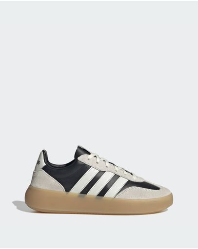 Core Black / Off White / Gum