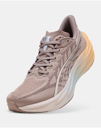 Puma - Deviate NITRO 4 Running Shoes - Men