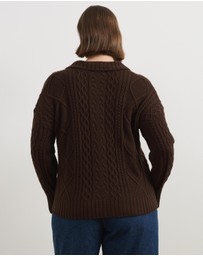 Atmos&Here Curvy - Faye Cable Knit Pullover With Collar