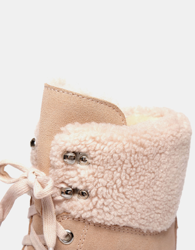 EVERAU - Australian Shepherd Ugg Mina Cow Suede Upper Martens