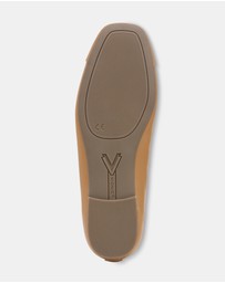 Vionic - Klara Ballet Flat - Camel Leather