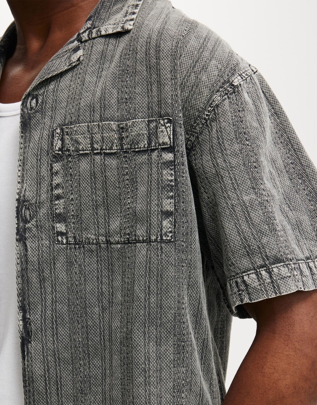 Cotton On - Washed Box Fit SS Shirt