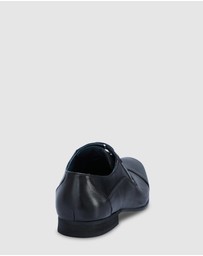 yd. - Garbo Dress Shoes