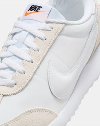 Nike - Pacific - Women's