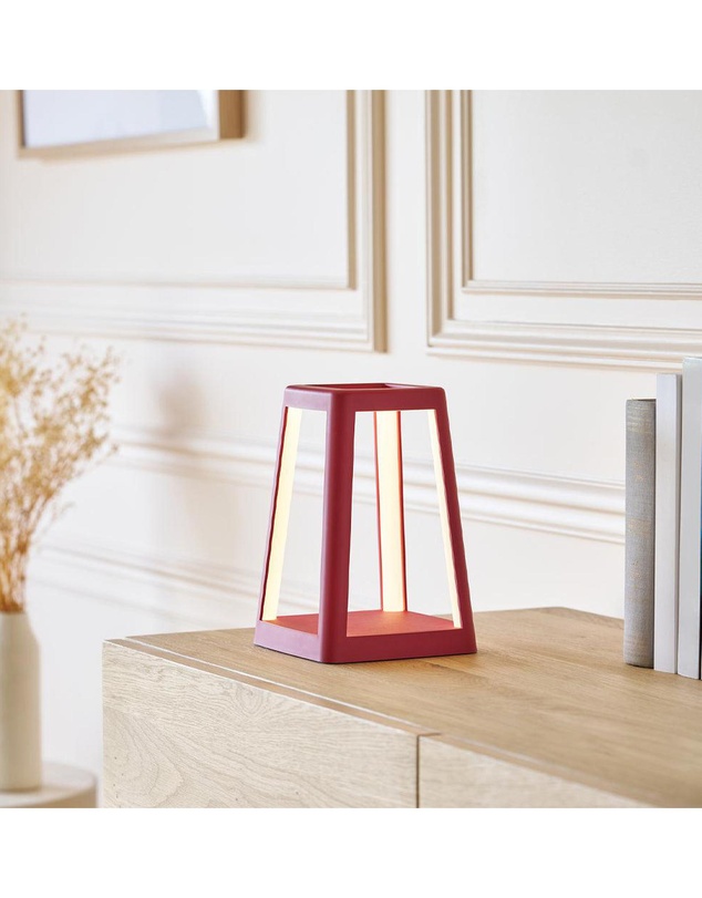 Lexon - Lexon Lantern Portable Lamp With Built-In Wireless Charger - Red