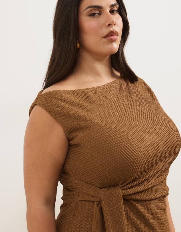 Atmos&Here Curvy - Textured Cut Sew One Shoulder Top With Waist Tie Detail