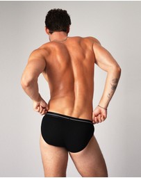 TEAMM8 - Icon Brief