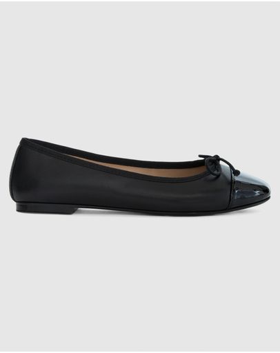 BLACK PATENT /GLOVE