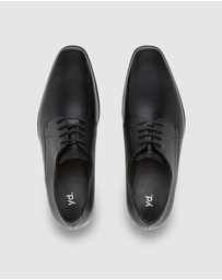yd. - Richie Textured Shoe