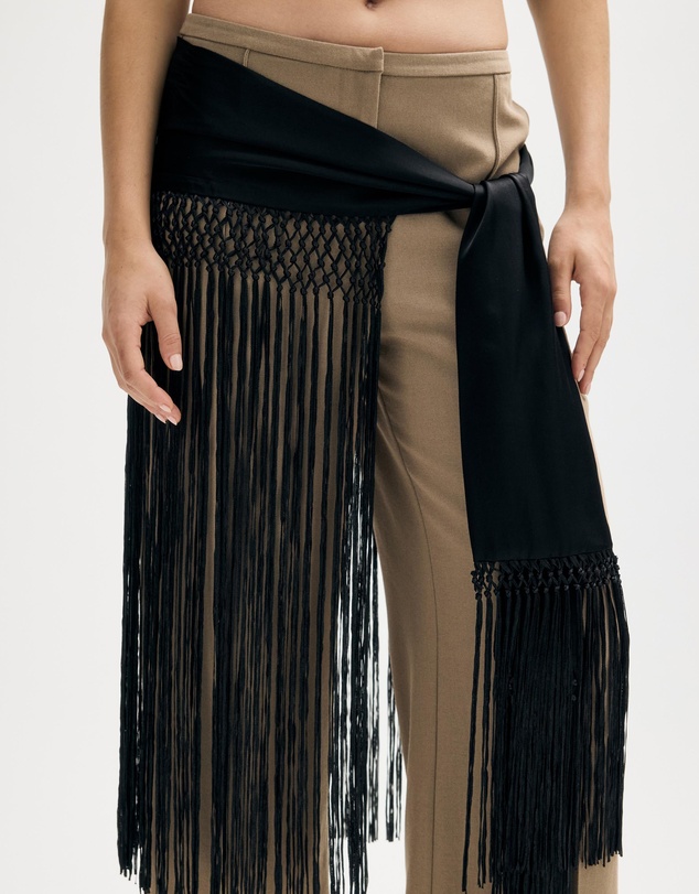 Minima Esenciales - Sola Fringed Scarf Belt