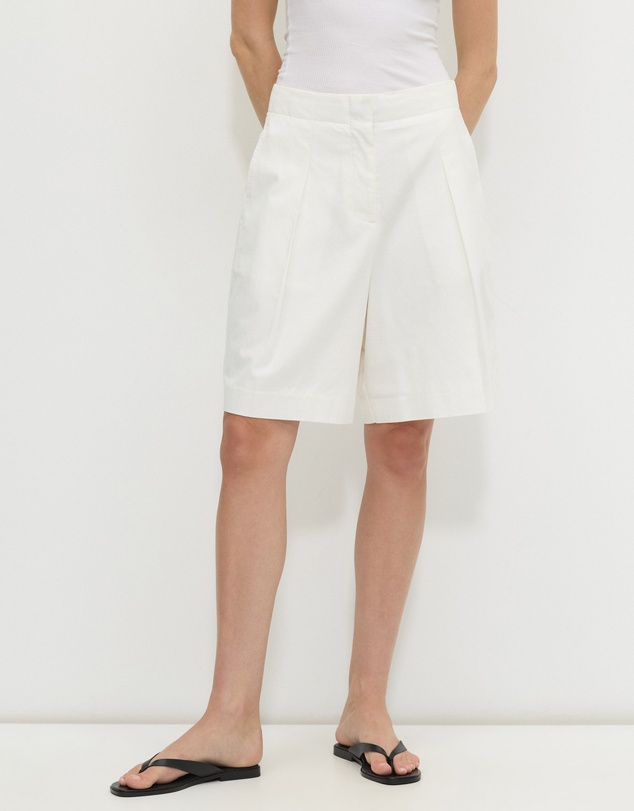 Calli - Harp Tuck Front Shorts