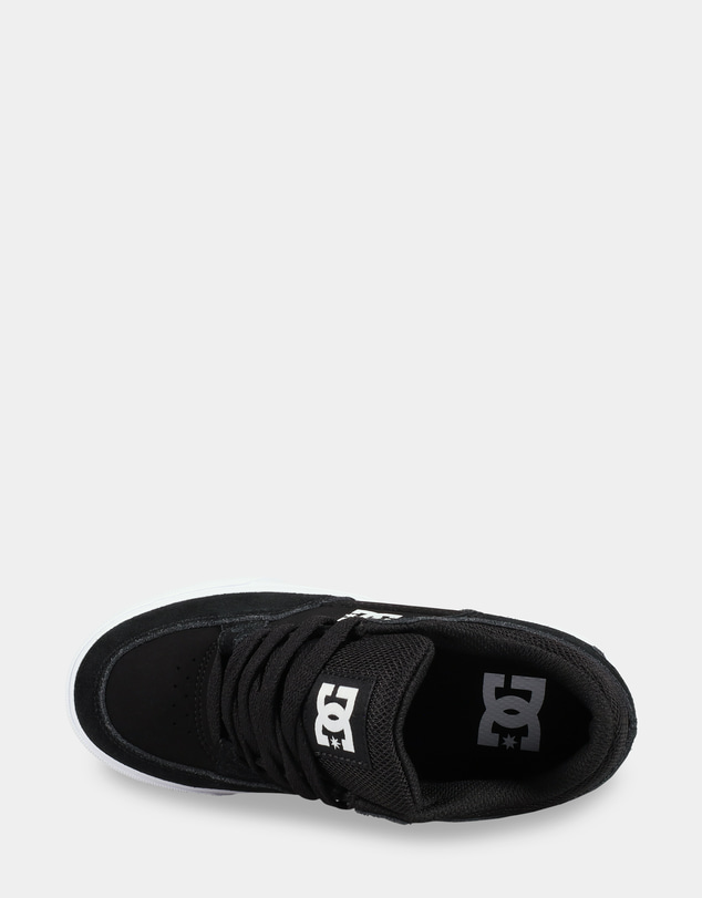 DC Shoes - Boys 8 to 16 Onyx Skate Shoes