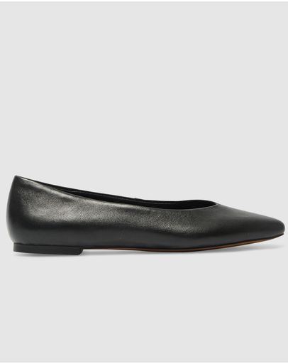 BLACK GLOVE