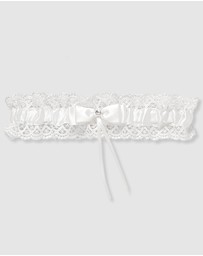 B Free Intimate Apparel - Bridal Garter Vintage Lace