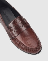 LANA WILKINSON - Scottie Leather Loafer