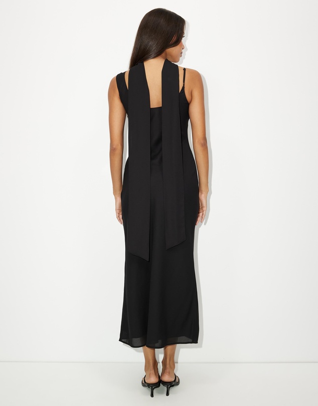 Dazie - Esme Chiffon Neck Scarf Midi Dress