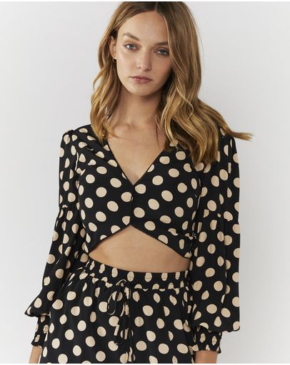 Black Nude Spot