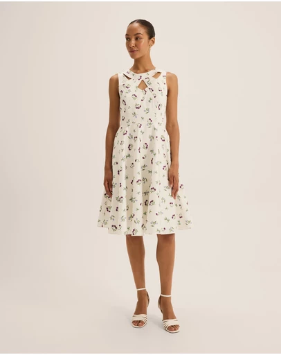 Review - Eliza Pleated Dress