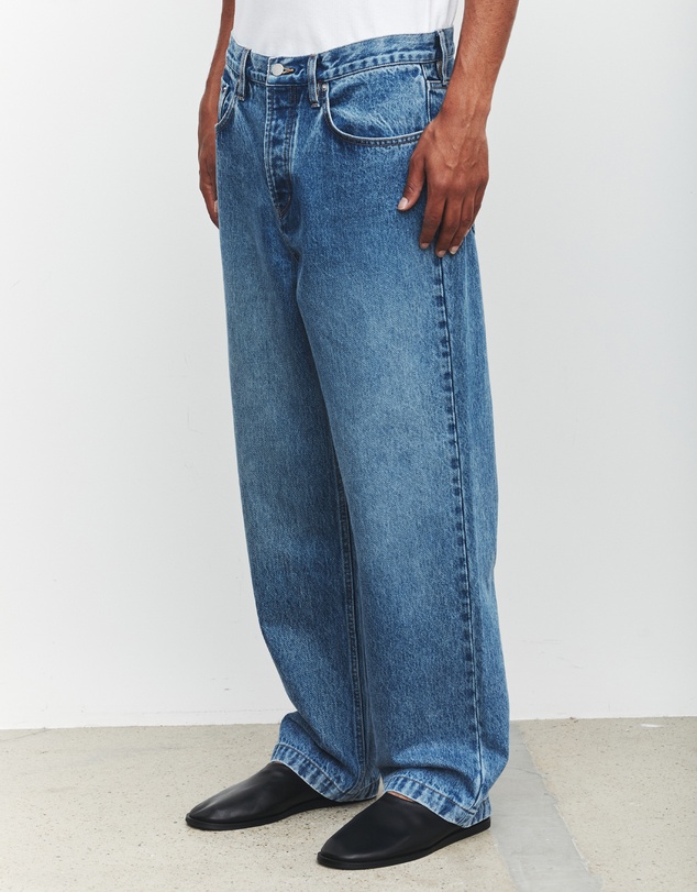 Assembly Label - Relaxed Jeans