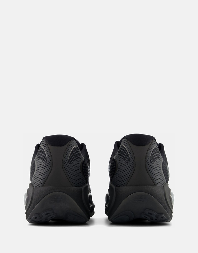 New Balance - AC Runner - Men's