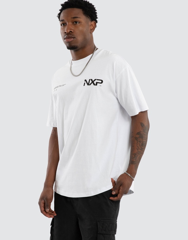 Nena & Pasadena - Heart Box Fit Scoop Tee