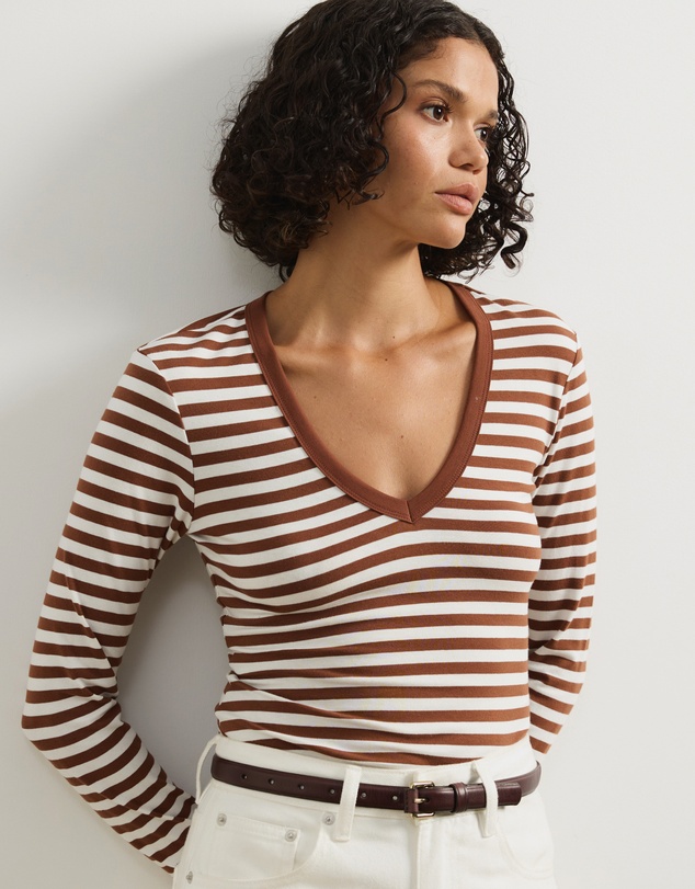 Atmos&Here - Deep V-Neck Long Sleeve T-Shirt