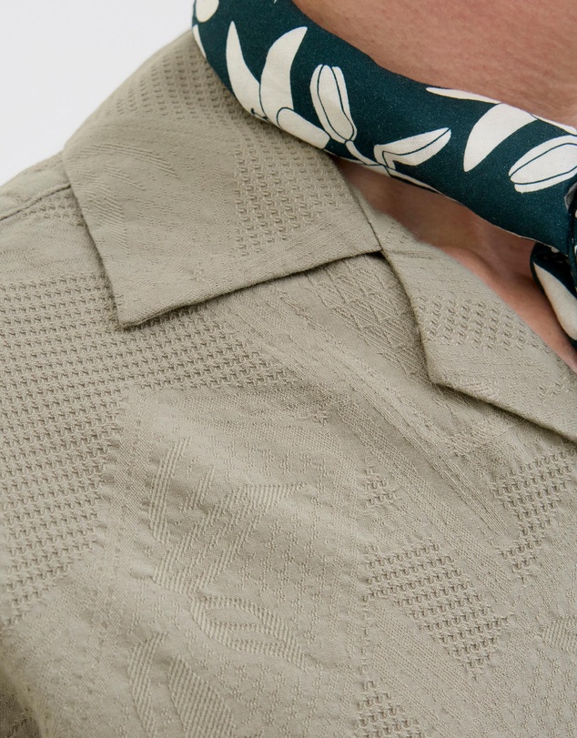 Jack & Jones - Bluluke Jacquard Short Sleeve Resort Shirt