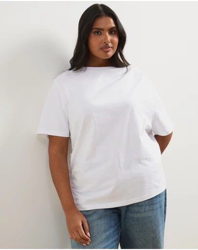 Atmos&Here Curvy - Romy Tuck Details Tee