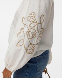 Vero Moda - Anya Embroidered Top