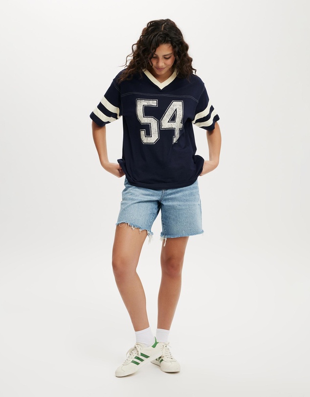 Cotton On - V Neck Oversized Graphic Tee