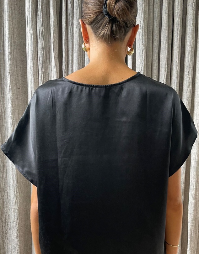 SILK MAGNOLIA - 100% Silk T-shirt