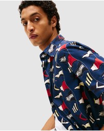 Tommy Hilfiger - Regular Fit Flag Print Poplin Shirt - ICONIC EXCLUSIVE