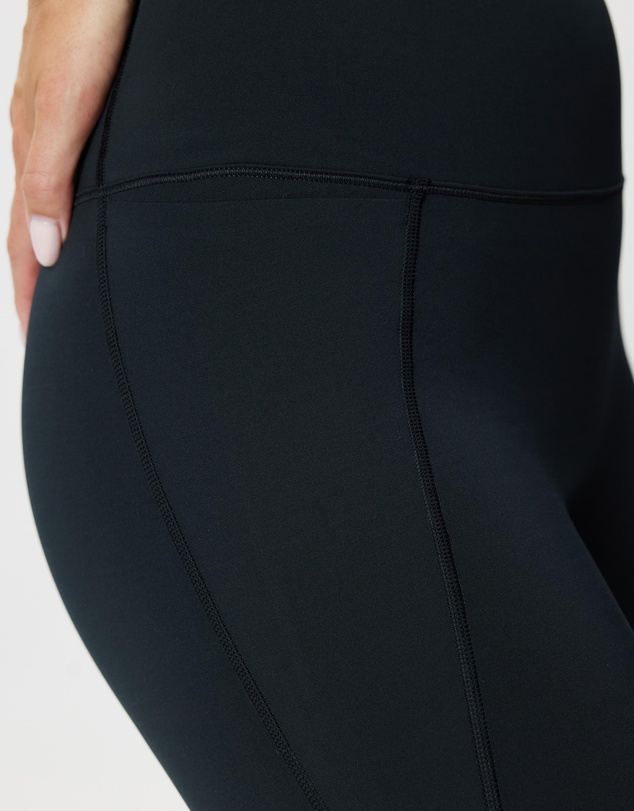 Nike - Universa Dri-FIT High-Waisted 7/8 Leggings with Pockets